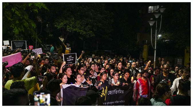 BJP's protest in Esplanade for the second day for justice in Kolkata